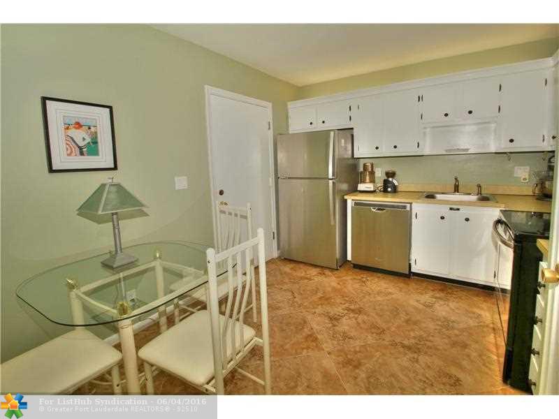 4751 NW 21st St 103, Lauderhill, FL 33313