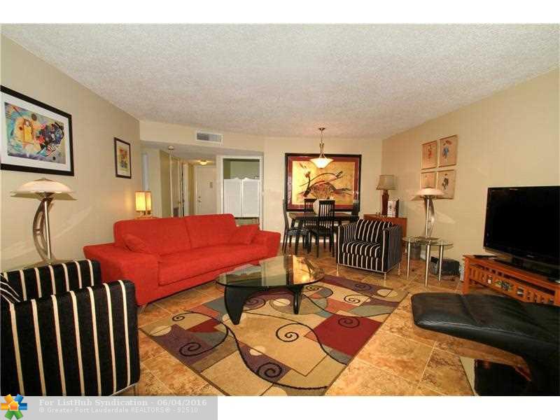 4751 NW 21st St 103, Lauderhill, FL 33313