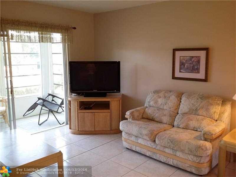4421 NW 16th St 208, Lauderhill, FL 33313