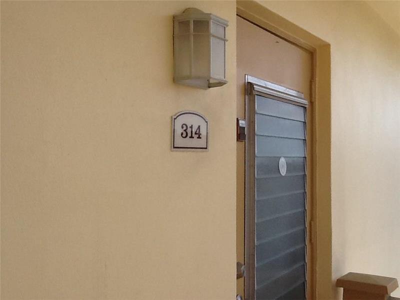 5181 W Oakland Park Blvd # 314, Lauderdale Lakes, FL 33313
