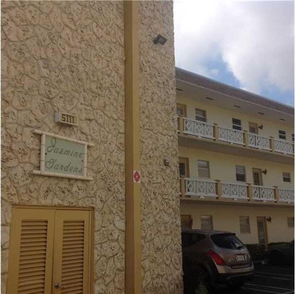 5111 W Oakland Park Blvd # 301, Lauderdale Lakes, FL 33313