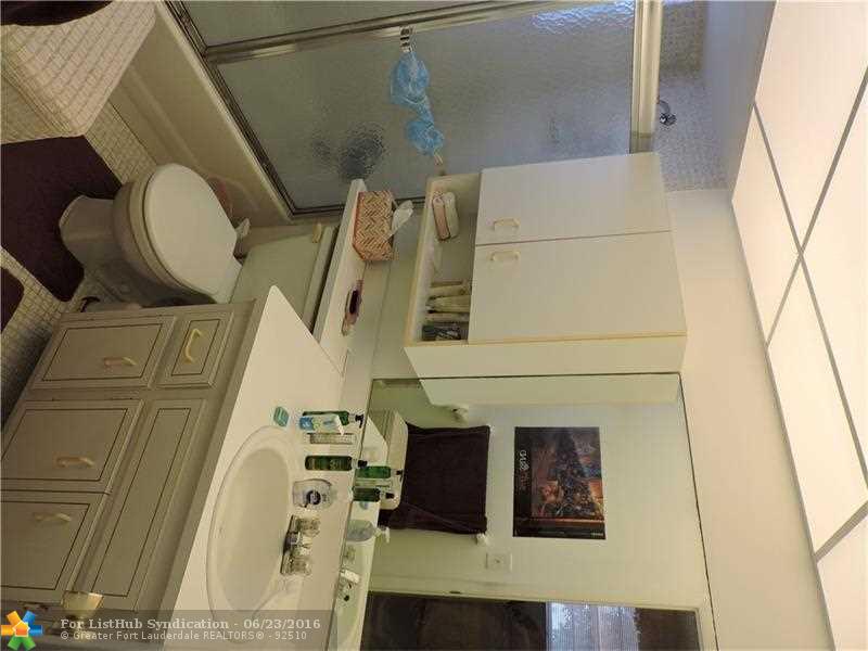 4441 NW 16th St J311, Lauderhill, FL 33313