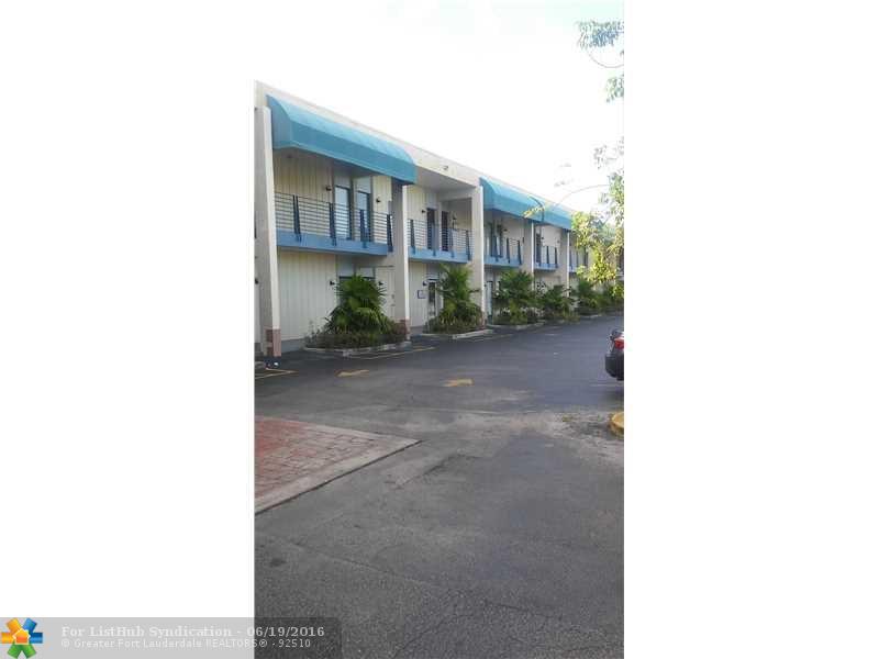 2331 N State Road 7 212, Lauderdale Lakes, FL 33313