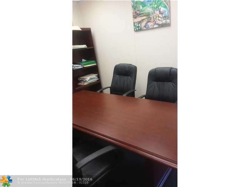 2331 N State Road 7 212, Lauderdale Lakes, FL 33313