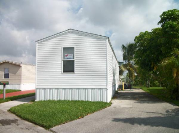Everglades Lakes5271 SW 35th StreetDavie, FL 33314