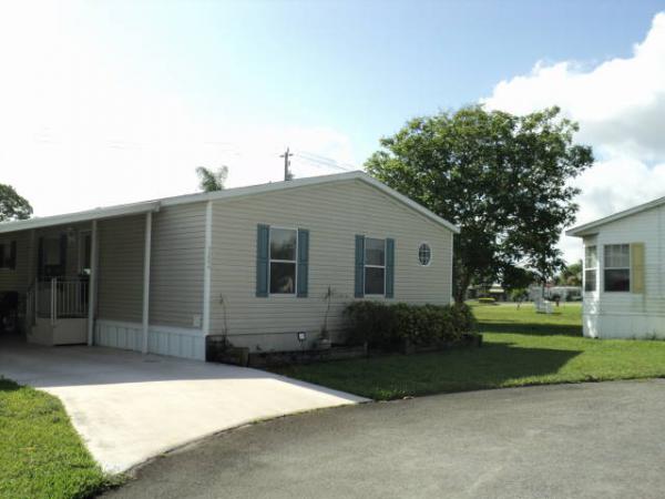 Everglades Lakes5204 SW 33rd StreetDavie, FL 33314
