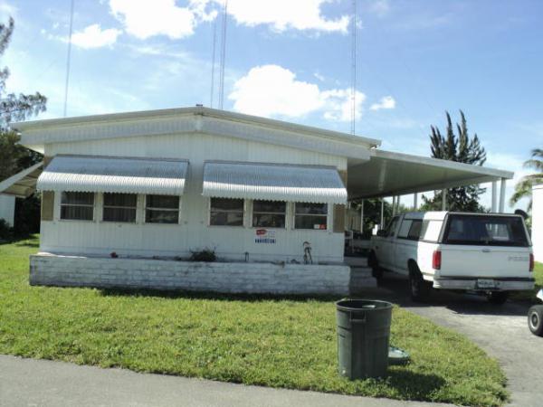 Everglades Lakes5044 SW 34th StreetDavie, FL 33314