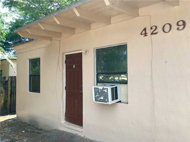 4209 Southwest 61st Ave, Davie, FL 33314