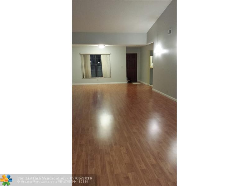 7540 SW 28th St 49, Davie, FL 33314