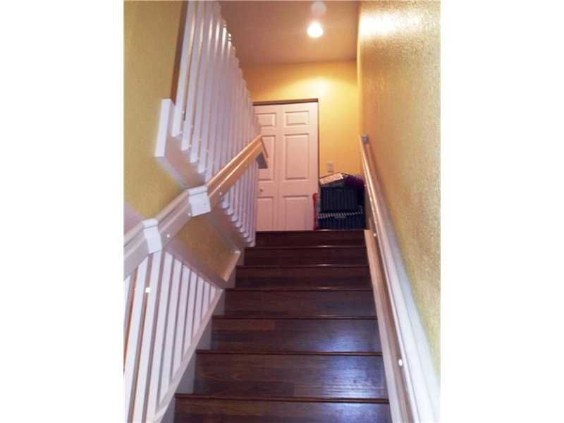 4661 Southwest 75th Way, Davie, FL 33314