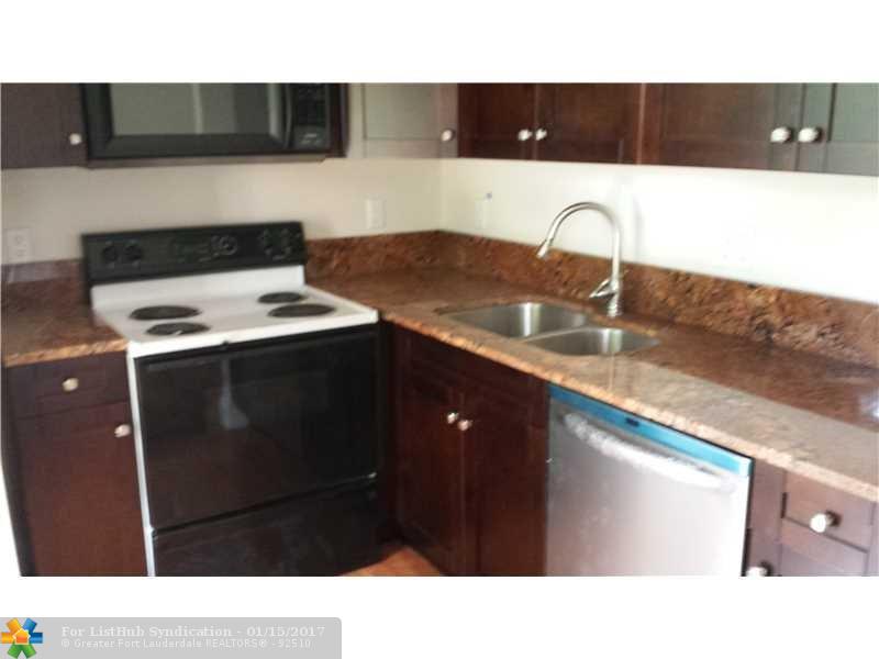 423 SW 11th Ct, Fort Lauderdale, FL 33315