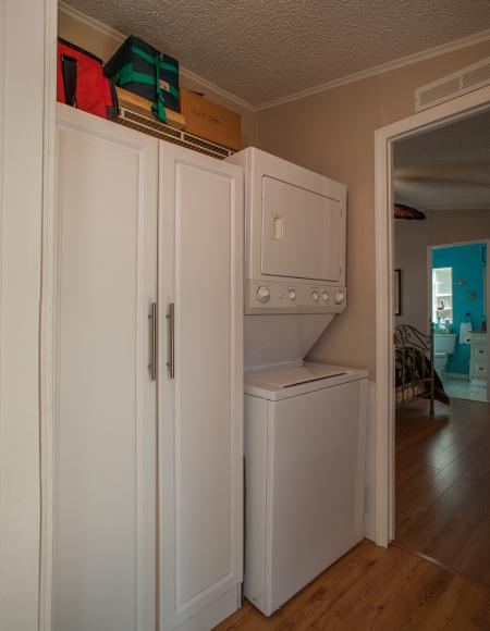 Lauder Lakes Manufactured Home Community3001 SW 18th Terrace #105Fort Lauderdale, FL 33315