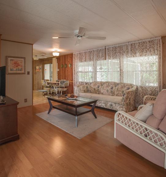 Lauder Lakes Manufactured Home Community3001 SW 18th Terrace #129Fort Lauderdale, FL 33315