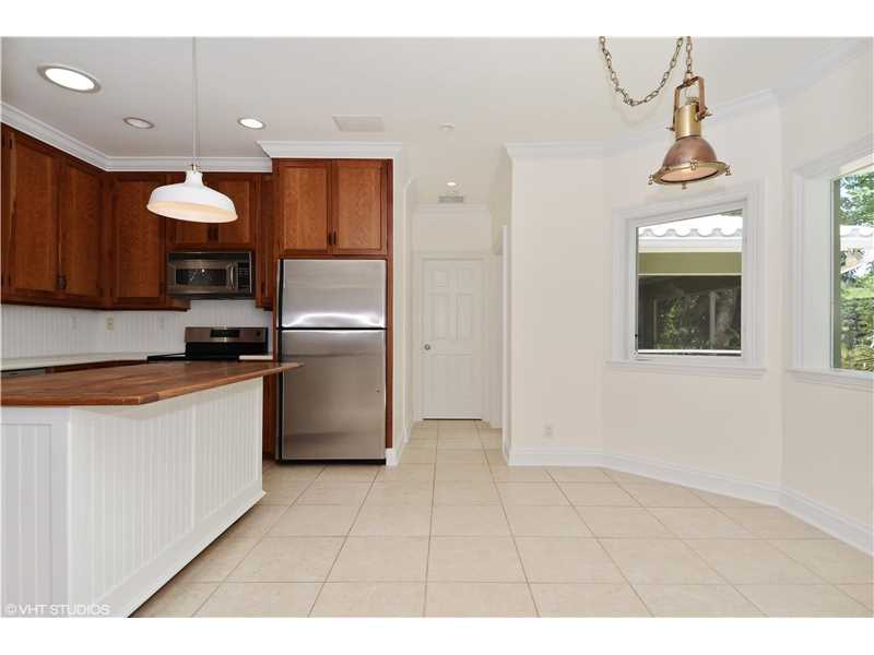 805 Southwest 18th Ct, Fort Lauderdale, FL 33315