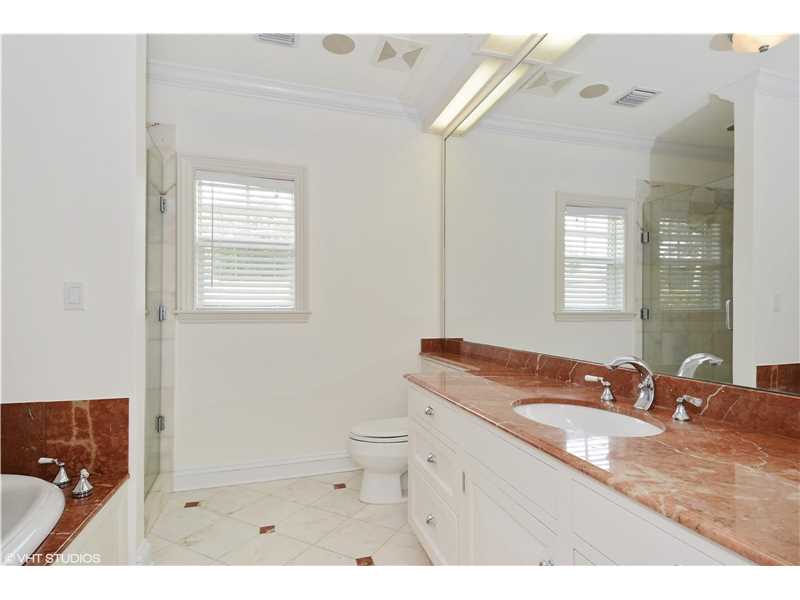 805 Southwest 18th Ct, Fort Lauderdale, FL 33315