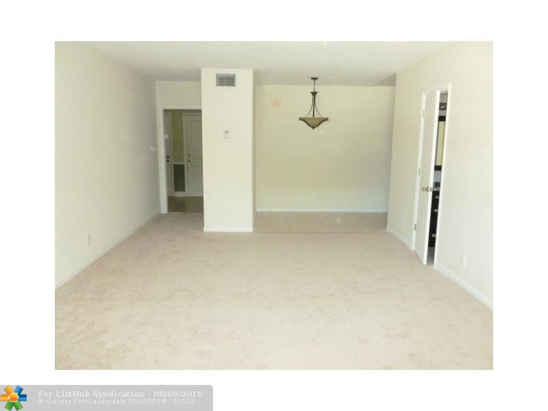 2426 SE 17th St 207A, Fort Lauderdale, FL 33316