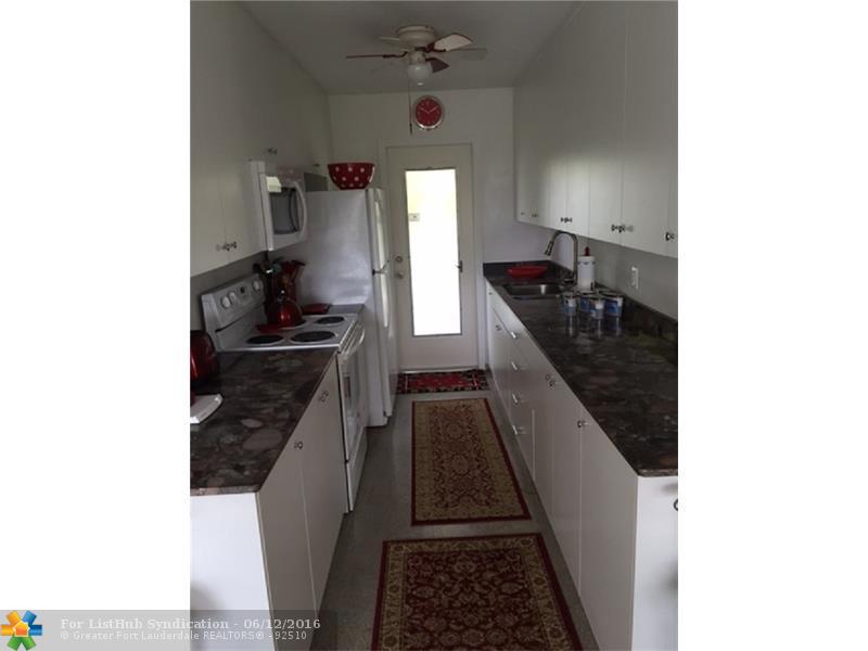 1050 SE 14th Pl 15D, Fort Lauderdale, FL 33316
