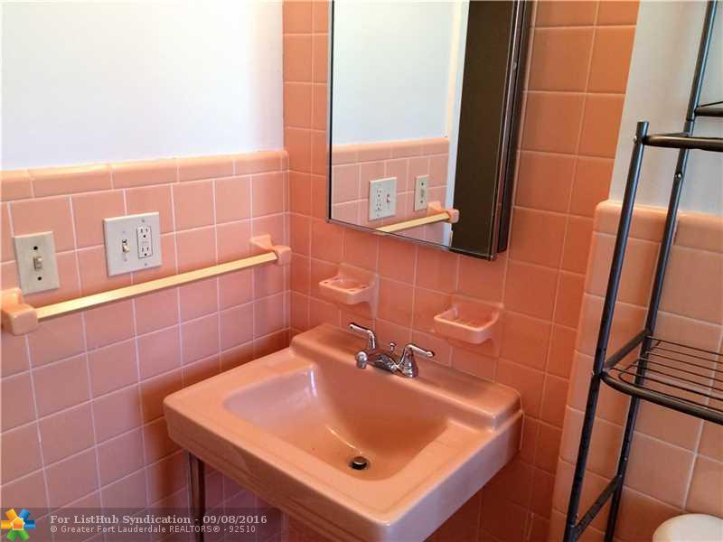 1311 SE 3rd Ave front, Fort Lauderdale, FL 33316