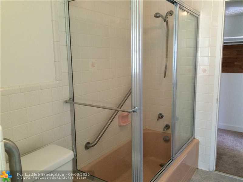 1311 SE 3rd Ave front, Fort Lauderdale, FL 33316