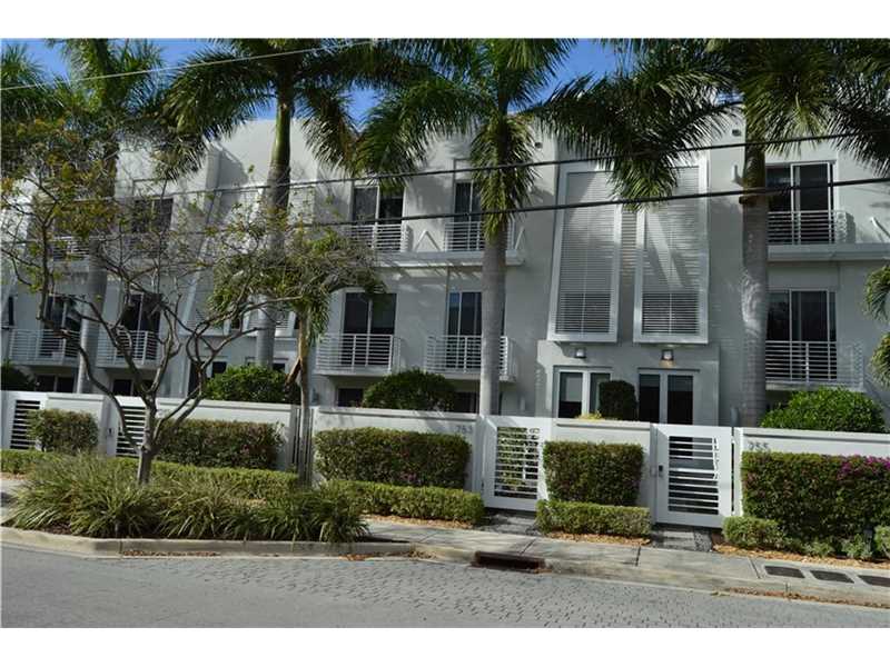 753 Southeast 12th Ct, Fort Lauderdale, FL 33316