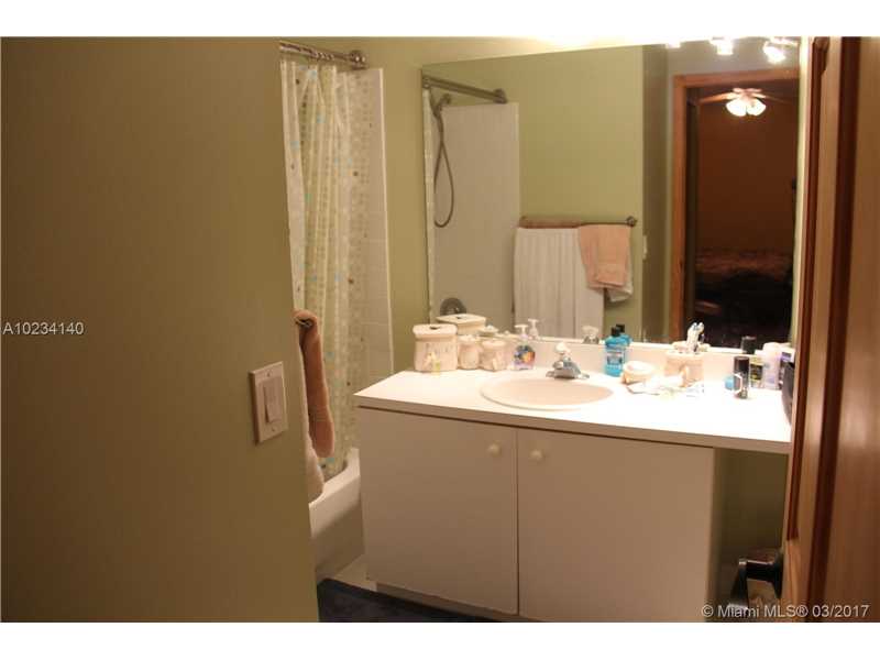 7536 Northwest 3rd Ct, Plantation, FL 33317
