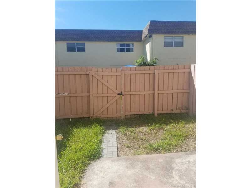 4637 Northwest 9th Dr, Plantation, FL 33317