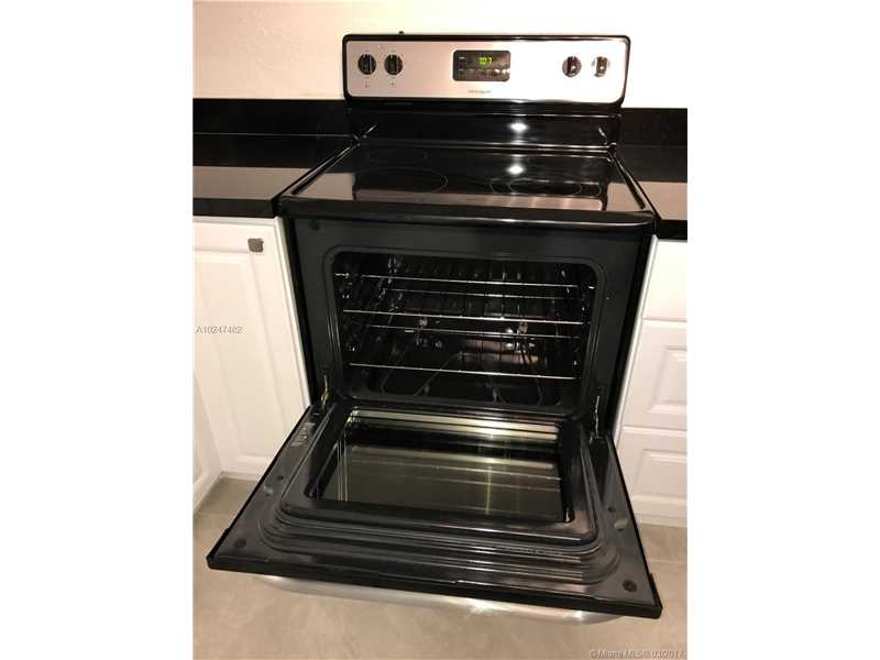 404 NW 68th Ave 115, Plantation, FL 33317