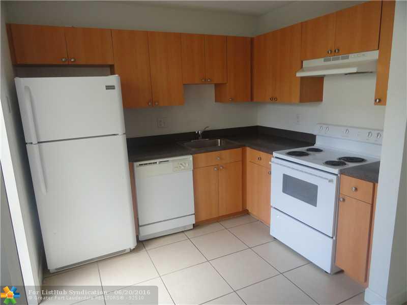 4615 NW 9th Dr 4615, Plantation, FL 33317