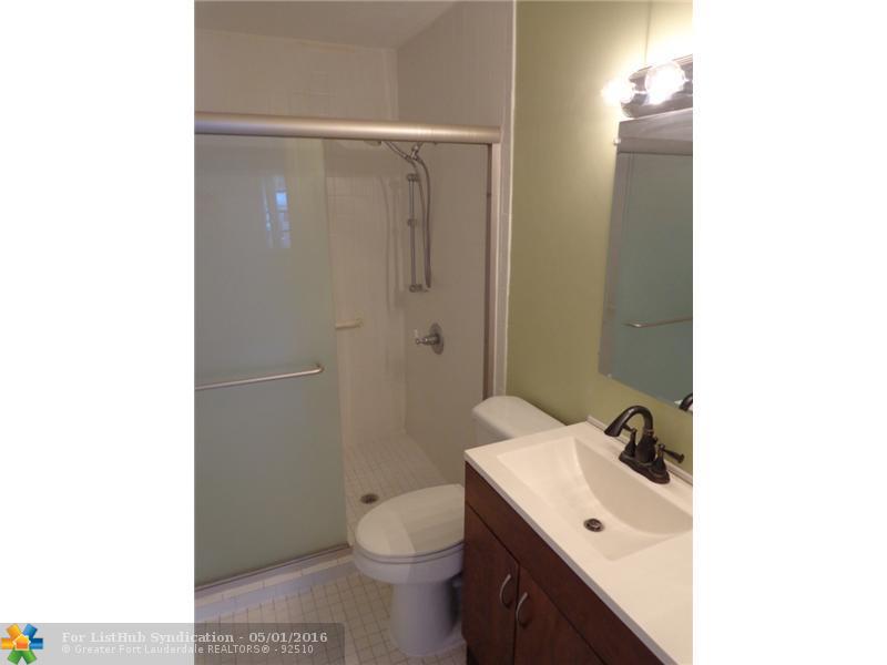 2131 NOVA VILLAGE DR 2131, Davie, FL 33317