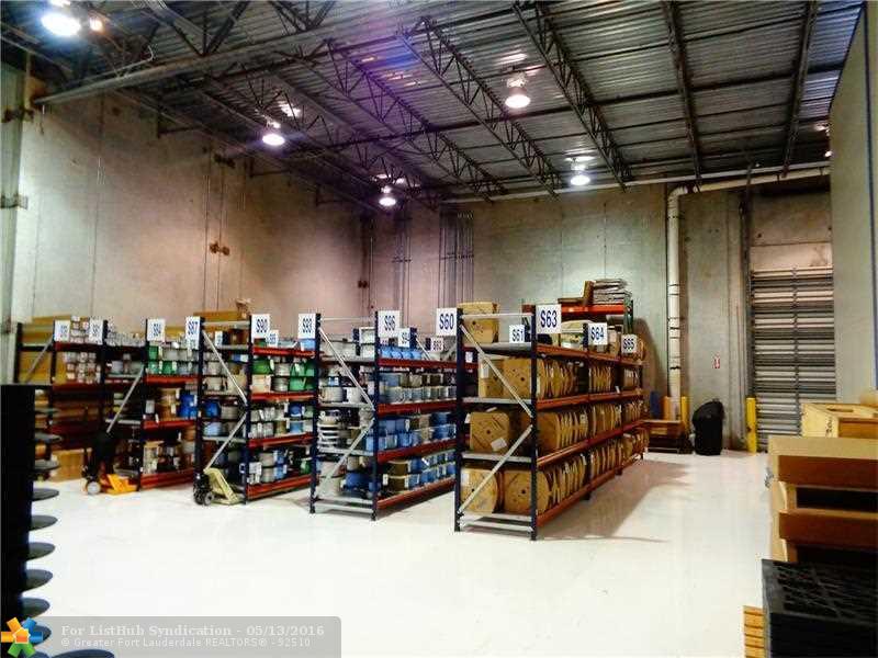 7050 S State Rd. 7 16, Davie, FL 33317