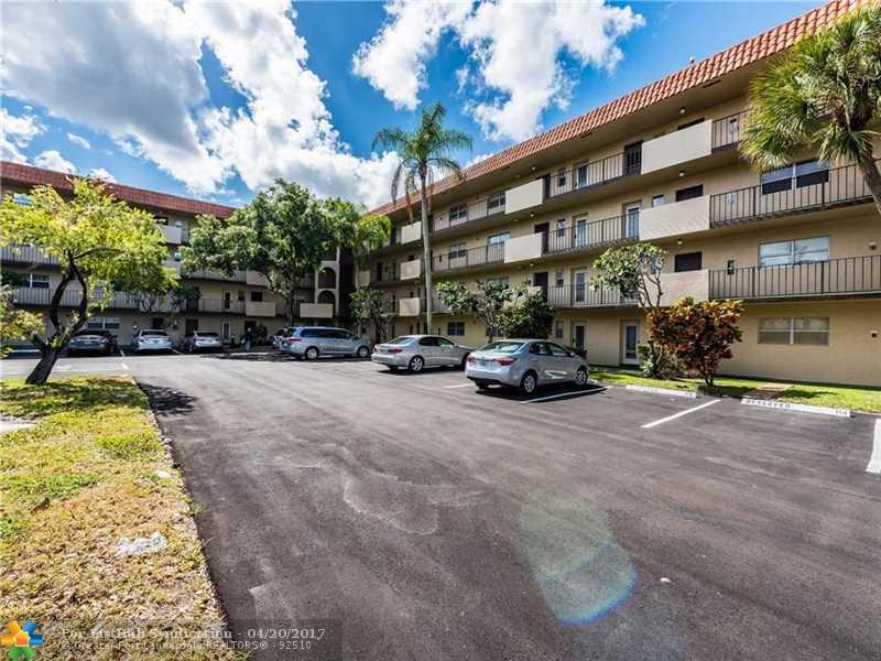 6100 S Falls Circle Dr 408, Lauderhill, FL 33319