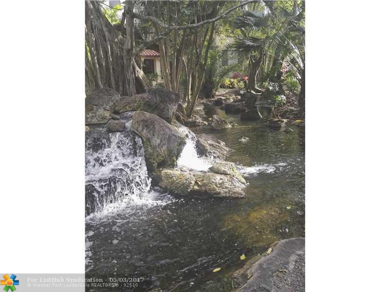 6060 S Falls Circle Dr 421, Lauderhill, FL 33319
