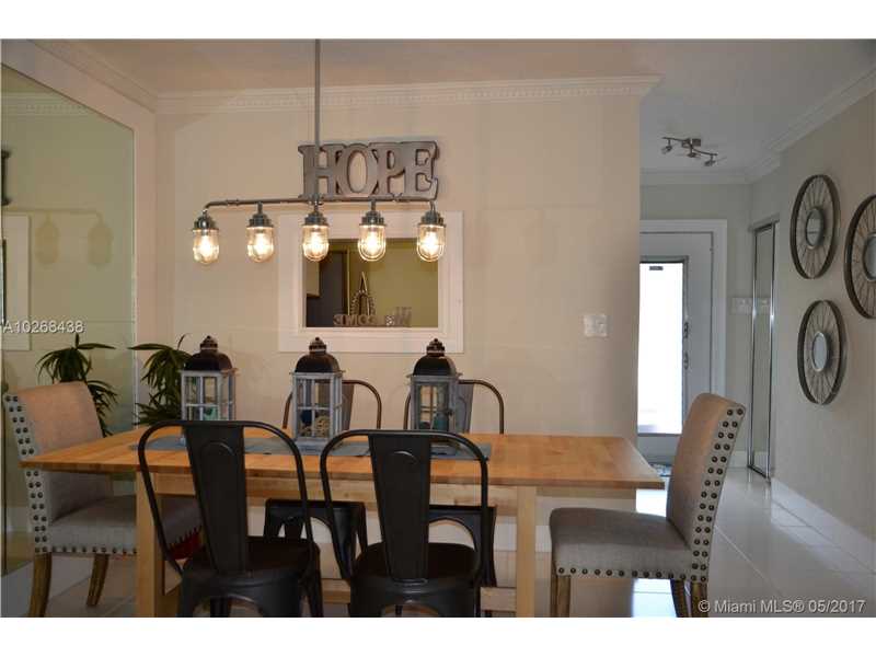 5102 NW 36th St 412, Lauderdale Lakes, FL 33319