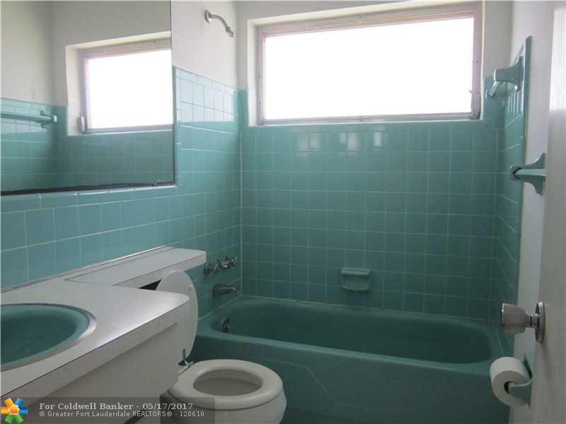4403 NW 47th Ct, Tamarac, FL 33319