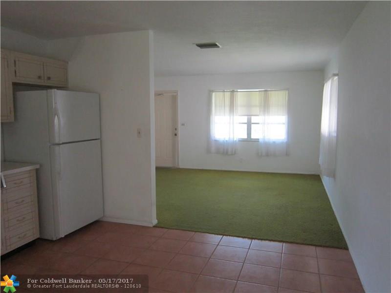 4403 NW 47th Ct, Tamarac, FL 33319