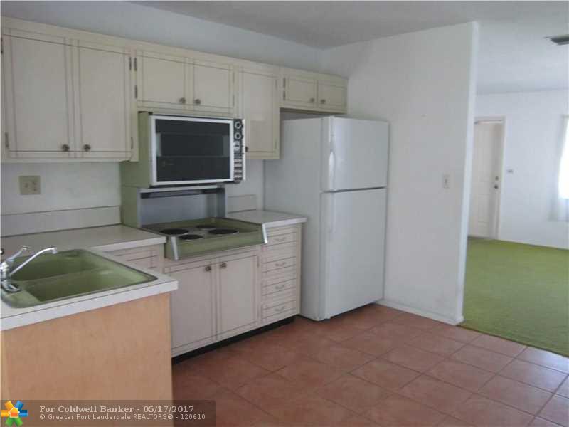 4403 NW 47th Ct, Tamarac, FL 33319