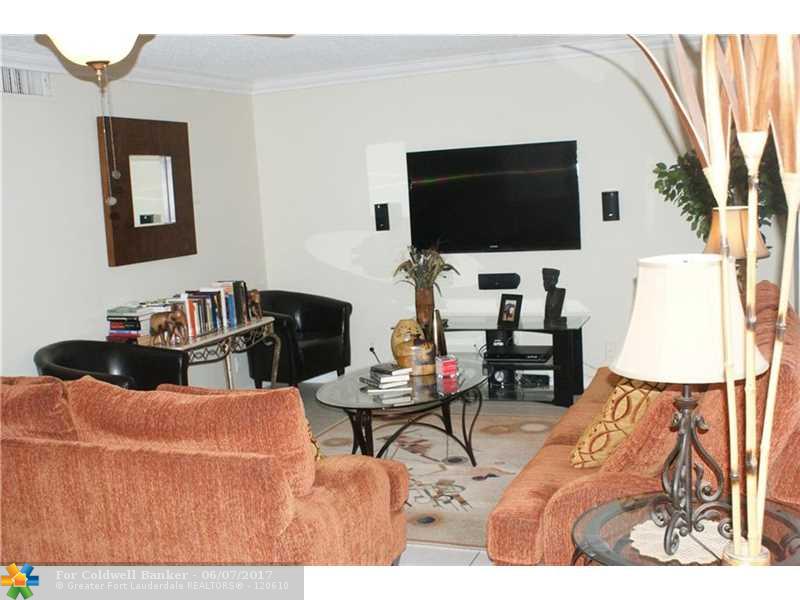 5850 NW 57th Ave, Tamarac, FL 33319