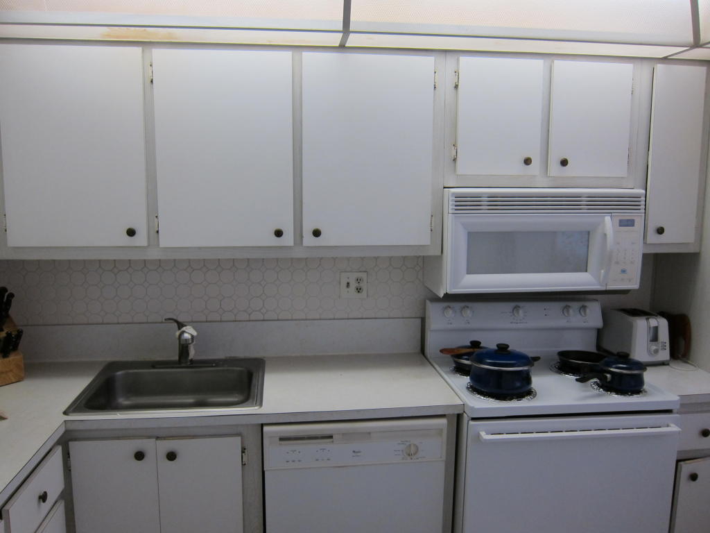 7080 Environ Boulevard, Lauderhill, FL 33319