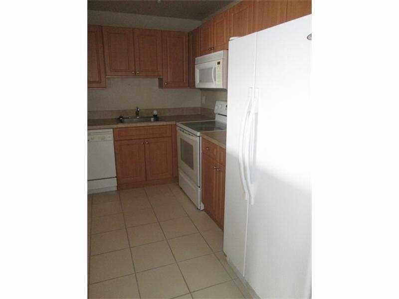 4174Inverrary Dr, Lauderhill, FL 33319