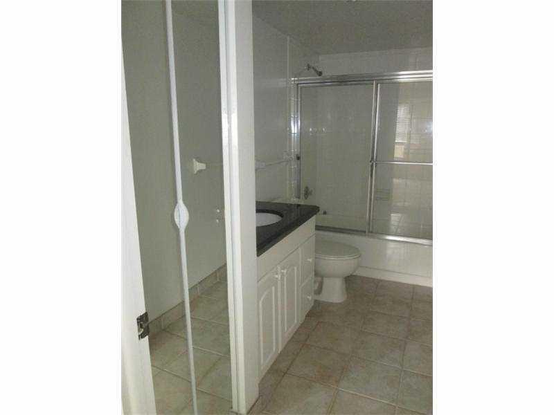 4174Inverrary Dr, Lauderhill, FL 33319