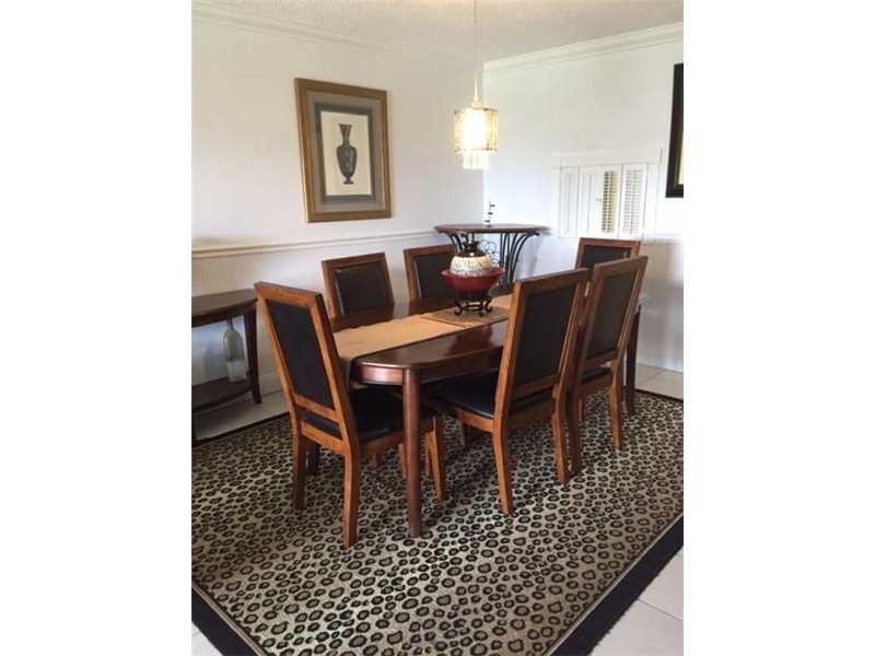 5860 NW 44th St 803, Lauderhill, FL 33319