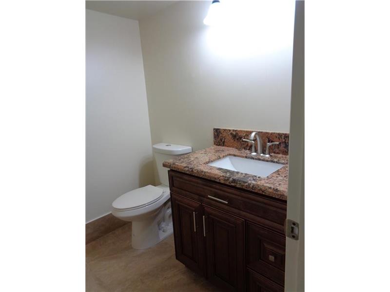 6101 North Falls Circle Dr, Lauderhill, FL 33319