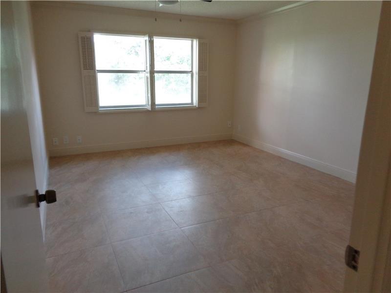 6101 North Falls Circle Dr, Lauderhill, FL 33319