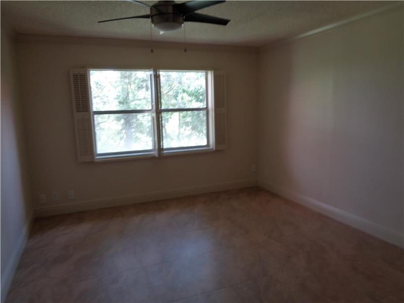 6101 North Falls Circle Dr, Lauderhill, FL 33319