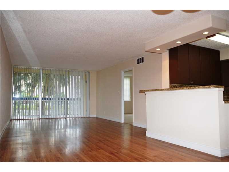 7091Environ Blvd, Lauderhill, FL 33319