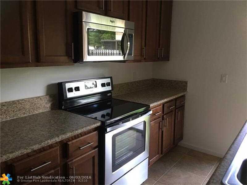 5906 WOODLANDS BLVD 5906, Tamarac, FL 33319