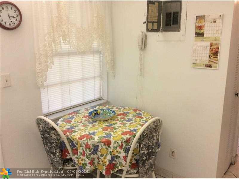 4281 NW 41st St 211, Lauderdale Lakes, FL 33319
