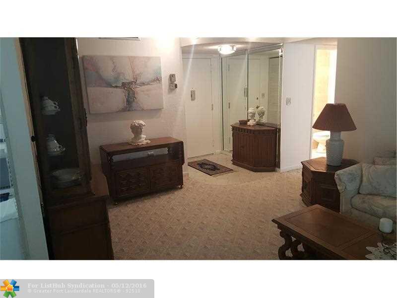 4980 E Sabal Palm Blvd 221, Tamarac, FL 33319