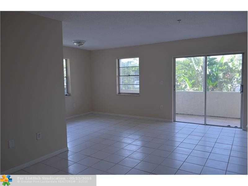 5180 E Sabal Palm Blvd 222, Tamarac, FL 33319