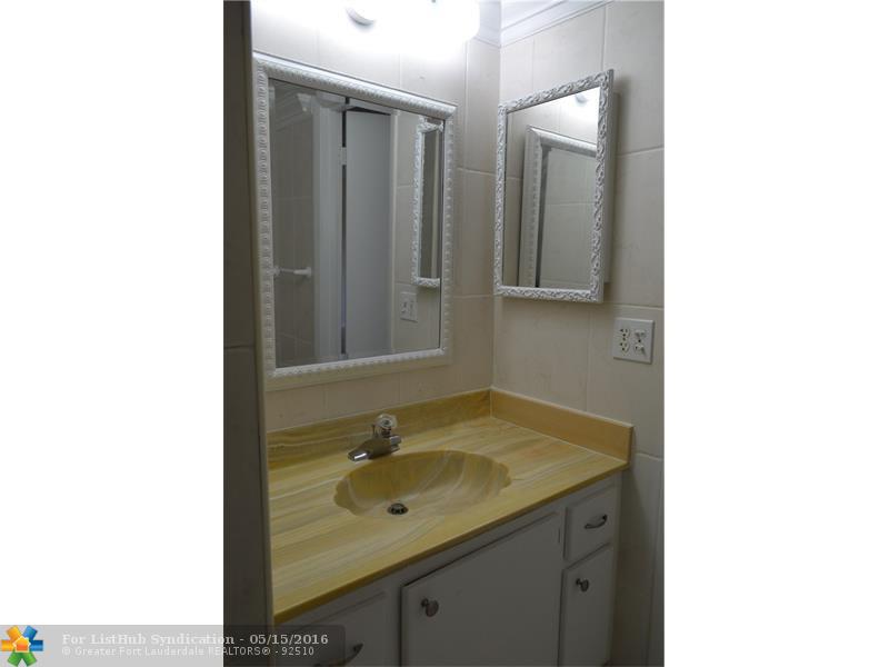 5180 E Sabal Palm Blvd 222, Tamarac, FL 33319